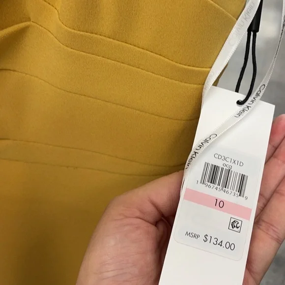 Calvin Klein yellow ruffled sleeves . Size10 - Picture 2 of 4